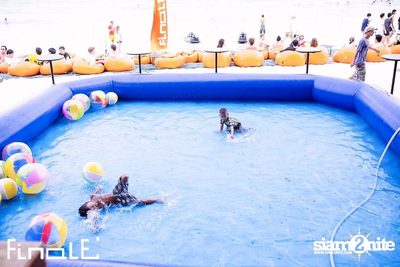 FINALE Beach Party ที่ ฟินาเล่ บาร์, เกาะเสม็ด — photo 14