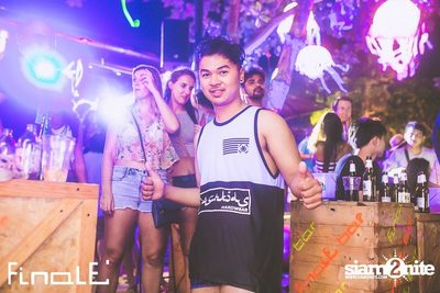 FINALE Beach Party ที่ ฟินาเล่ บาร์, เกาะเสม็ด — photo 319