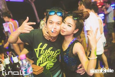 FINALE Beach Party ที่ ฟินาเล่ บาร์, เกาะเสม็ด — photo 343