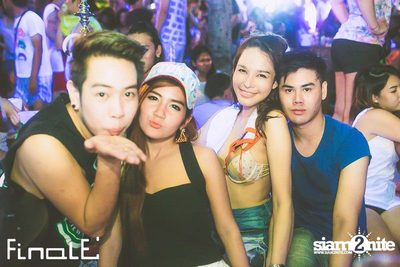 FINALE Beach Party ที่ ฟินาเล่ บาร์, เกาะเสม็ด — photo 315