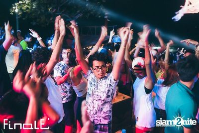 FINALE Beach Party ที่ ฟินาเล่ บาร์, เกาะเสม็ด — photo 357
