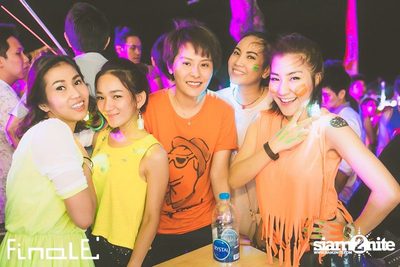 FINALE Beach Party ที่ ฟินาเล่ บาร์, เกาะเสม็ด — photo 156