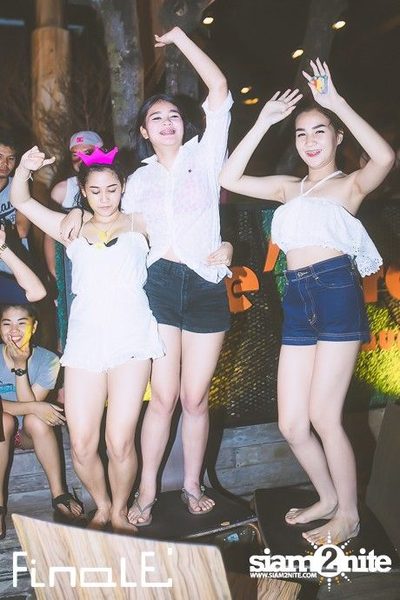 FINALE Beach Party ที่ ฟินาเล่ บาร์, เกาะเสม็ด — photo 378