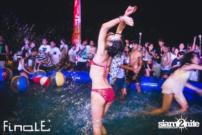 FINALE Beach Party ที่ ฟินาเล่ บาร์, เกาะเสม็ด — photo 257
