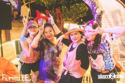 FINALE Beach Party ที่ ฟินาเล่ บาร์, เกาะเสม็ด — photo 170