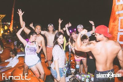 FINALE Beach Party ที่ ฟินาเล่ บาร์, เกาะเสม็ด — photo 194