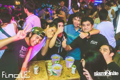 FINALE Beach Party ที่ ฟินาเล่ บาร์, เกาะเสม็ด — photo 363