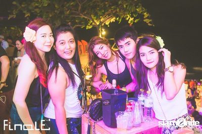 FINALE Beach Party ที่ ฟินาเล่ บาร์, เกาะเสม็ด — photo 123