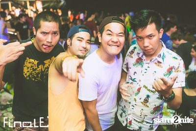FINALE Beach Party ที่ ฟินาเล่ บาร์, เกาะเสม็ด — photo 296