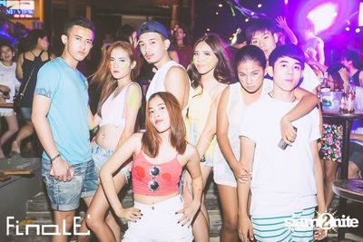 FINALE Beach Party ที่ ฟินาเล่ บาร์, เกาะเสม็ด — photo 162