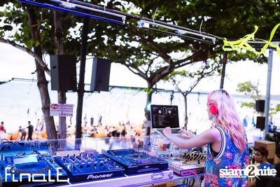 FINALE Beach Party ที่ ฟินาเล่ บาร์, เกาะเสม็ด — photo 42