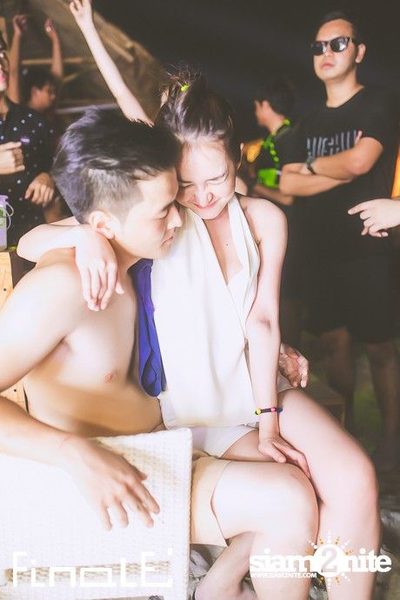 FINALE Beach Party ที่ ฟินาเล่ บาร์, เกาะเสม็ด — photo 337