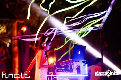 FINALE Beach Party ที่ ฟินาเล่ บาร์, เกาะเสม็ด — photo 200