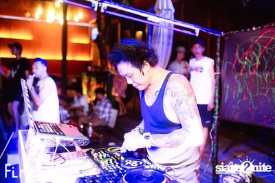 FINALE Beach Party ที่ ฟินาเล่ บาร์, เกาะเสม็ด — photo 323