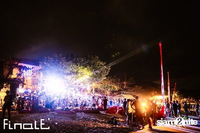 FINALE Beach Party ที่ ฟินาเล่ บาร์, เกาะเสม็ด — photo 370