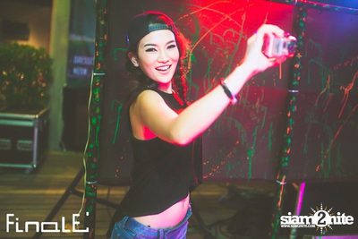 FINALE Beach Party ที่ ฟินาเล่ บาร์, เกาะเสม็ด — photo 305