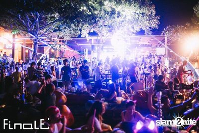 FINALE Beach Party ที่ ฟินาเล่ บาร์, เกาะเสม็ด — photo 150