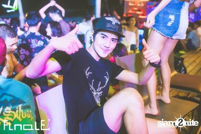 FINALE Beach Party ที่ ฟินาเล่ บาร์, เกาะเสม็ด — photo 375