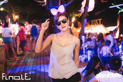 FINALE Beach Party ที่ ฟินาเล่ บาร์, เกาะเสม็ด — photo 153