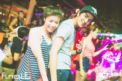 FINALE Beach Party ที่ ฟินาเล่ บาร์, เกาะเสม็ด — photo 238