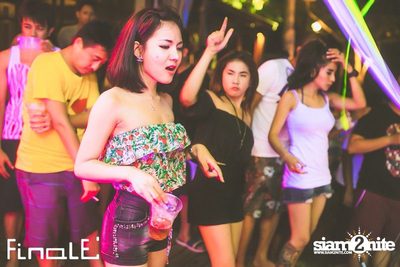 FINALE Beach Party ที่ ฟินาเล่ บาร์, เกาะเสม็ด — photo 324