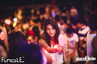 FINALE Beach Party ที่ ฟินาเล่ บาร์, เกาะเสม็ด — photo 175