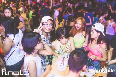 FINALE Beach Party ที่ ฟินาเล่ บาร์, เกาะเสม็ด — photo 203