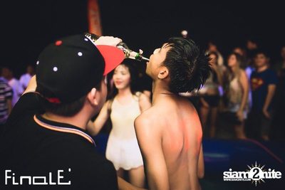 FINALE Beach Party ที่ ฟินาเล่ บาร์, เกาะเสม็ด — photo 262