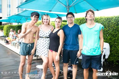 Kool by the pool — photo 46