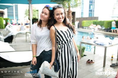 Kool by the pool — photo 24