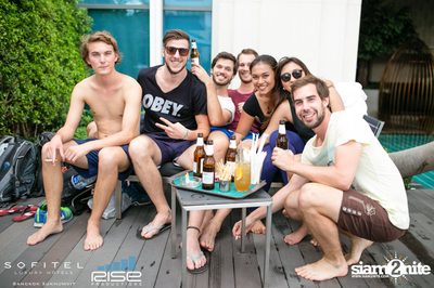 Kool by the pool — photo 5