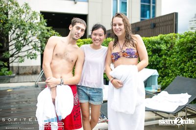 Kool by the pool — photo 28