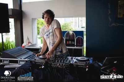 Sundaze Aftermoon Pool Party — photo 41
