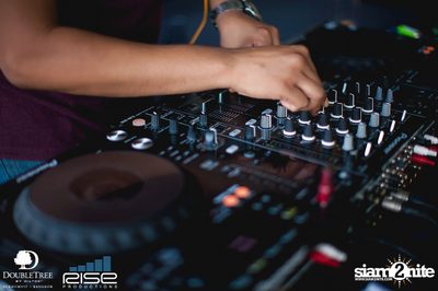 Sundaze Aftermoon Pool Party — photo 53