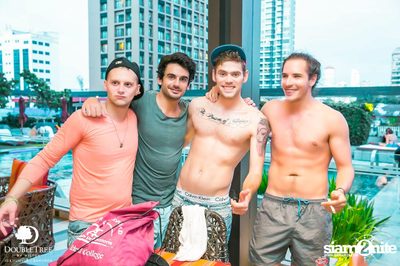 Famous Pool Party — photo 59