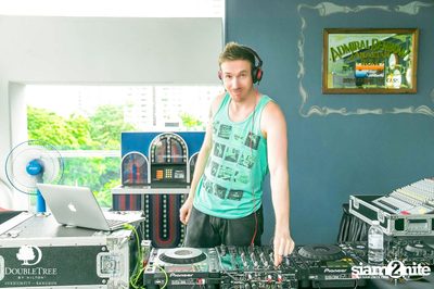 Famous Pool Party — photo 1