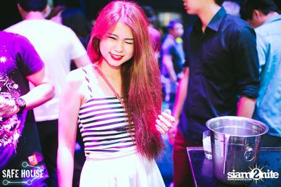 Suharit Siamwalla Colorful Party — photo 149