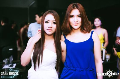 Suharit Siamwalla Colorful Party — photo 23