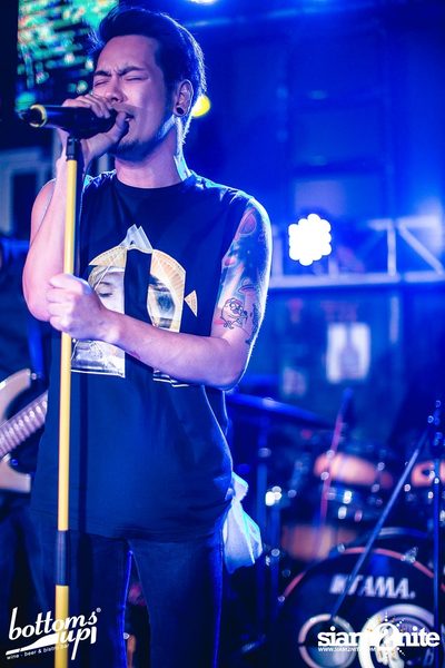 Light Up The Love - Bottoms Up 2nd Anniversary — photo 70