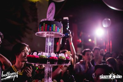 Light Up The Love - Bottoms Up 2nd Anniversary — photo 110