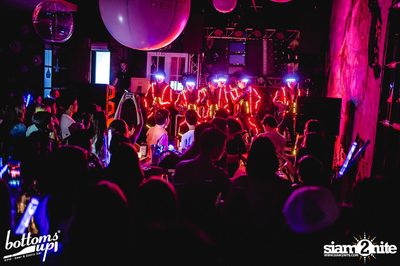 Light Up The Love - Bottoms Up 2nd Anniversary — photo 46