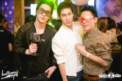 Light Up The Love - Bottoms Up 2nd Anniversary — photo 28