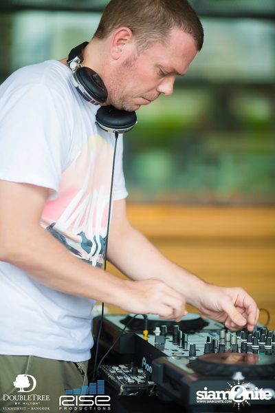 Sundaze Afternoon Pool Party — photo 30