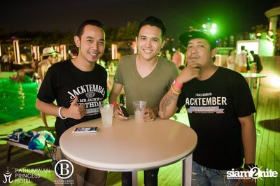Fin Fun Fest Pool Party — photo 76