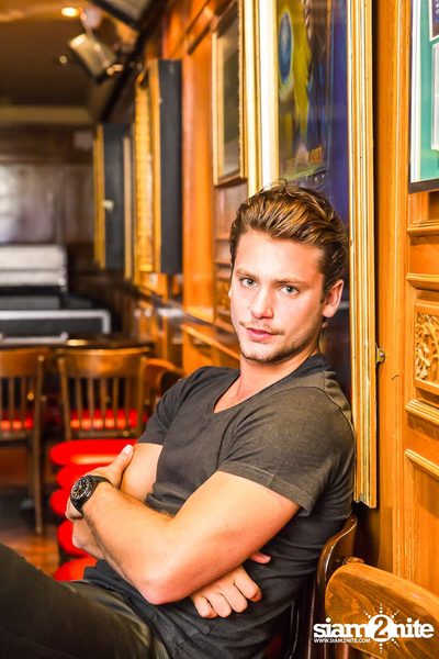 Bastian Baker Live in Bangkok — photo 41
