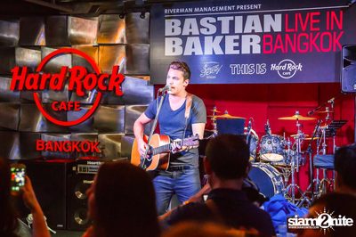 Bastian Baker Live in Bangkok — photo 77