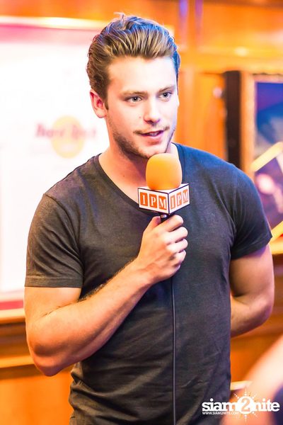 Bastian Baker Live in Bangkok — photo 22