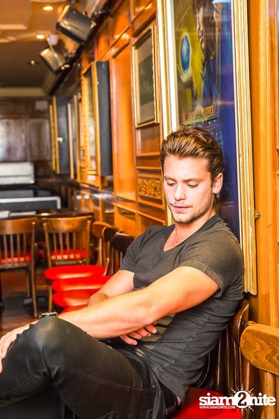 Bastian Baker Live in Bangkok — photo 50