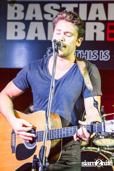 Bastian Baker Live in Bangkok — photo 137