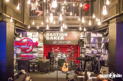 Bastian Baker Live in Bangkok — photo 4
